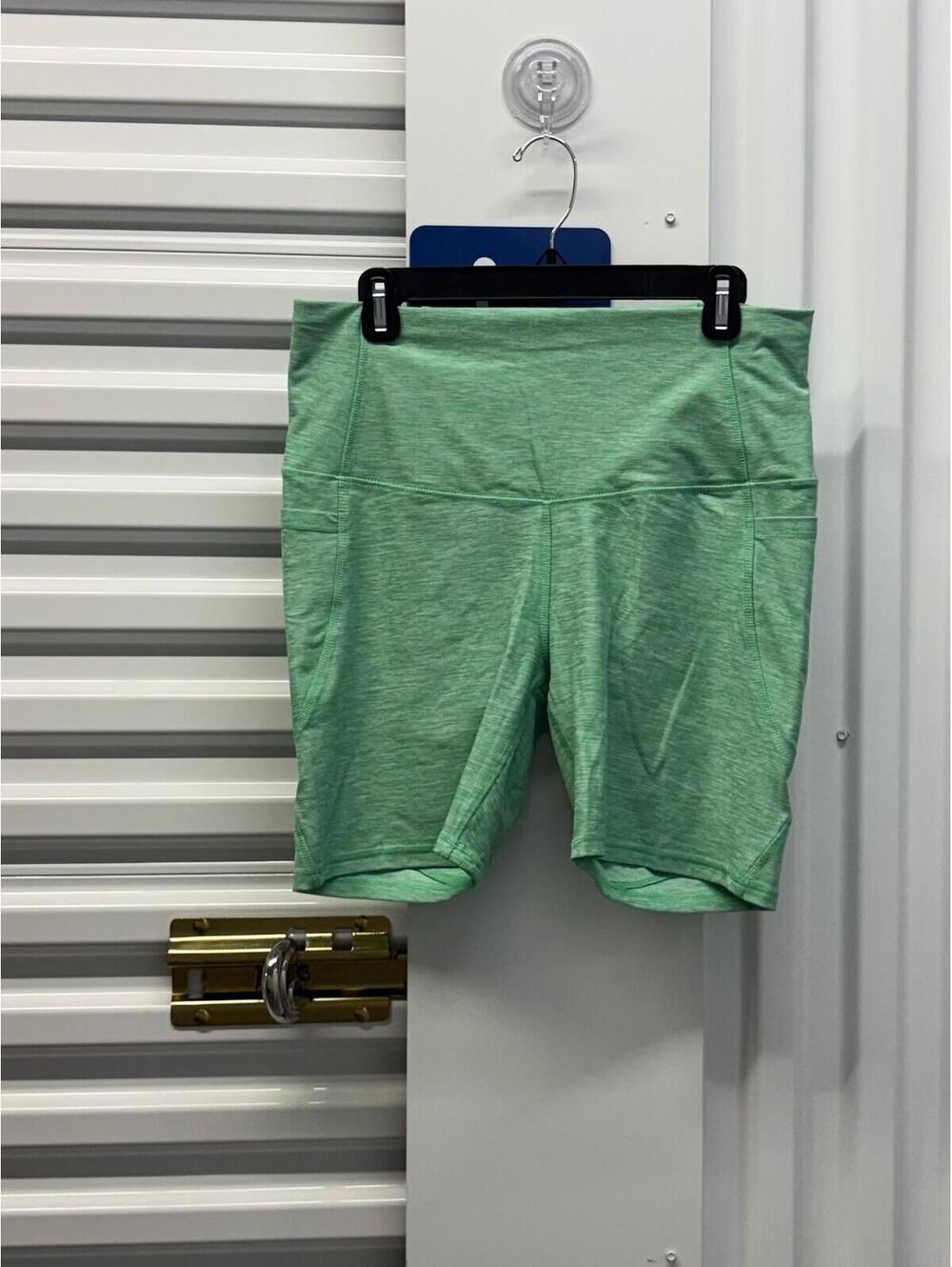 All in Motion Women’s XL All in Motion Green Bike Shorts With Pockets